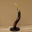 1 Stück Kudu Aussenhorn glanzpoliert Mini auf Ständersockel H 38 cm 80.20.5.3