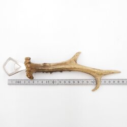 Décapsuleur en bois de cerf Décapsuleur en bois de cerf Longueur 26 cm 27.1.461