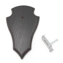 1 stuk hert trofeeplaat puntig klein eiken donker AF 19 cm x 11 cm met 1 kaakvak en 1 stuk gewei klem