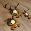 3 pieces of deer antlers, roe deer, roe buck, curiosities, antlers on carved trophy boards 22.1267