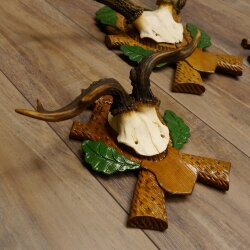 3 pieces of deer antlers, roe deer, roe buck, curiosities, antlers on carved trophy boards 22.1267