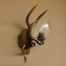 Wandlampe 1 flammig geschnitztes Schild mit Sika Stange...