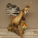 Wolpertinger martora con cervo intestinale Stange Wolpi Preparato corna di capriolo e denti Altezza 47 cm 86.10.19