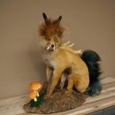 Wolpertinger Wolpi Fuchs mit Gamshörnern Drachenfuchs grüner Schwanz Präparat Fabelwesen