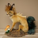 Wolpertinger Wolpi Fuchs mit Gamshörnern Drachenfuchs grüner Schwanz Präparat Fabelwesen