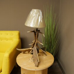 Lampada da terra composta da 3 corna di daino, a una luce, con corna di daino, stelo, lampada, paralume