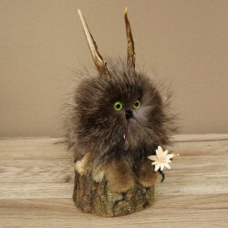 Wolpertinger Wolpi Präparat Mini auf Holz Edelweiss und grüne Augen Höhe 23 cm 86.1.3.56