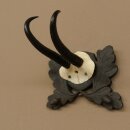 Gamsgeweih Geiß SL bis 18,6cm Gams Gems Geweih auf handgeschnitztem Trophäenschild 47.301