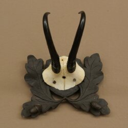 Gamsgeweih Geiß SL bis 18,6cm Gams Gems Geweih auf handgeschnitztem Trophäenschild 47.301