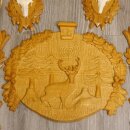 6 bois de chevreuil sur un panneau sculpté + 1...